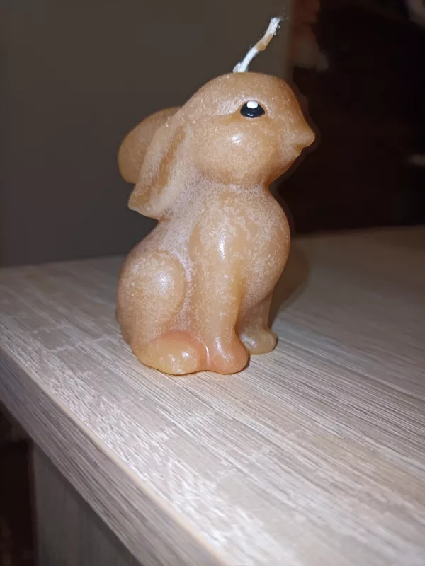 Svíčka ZAJÍČEK Chráněná dílna INSPIRACE